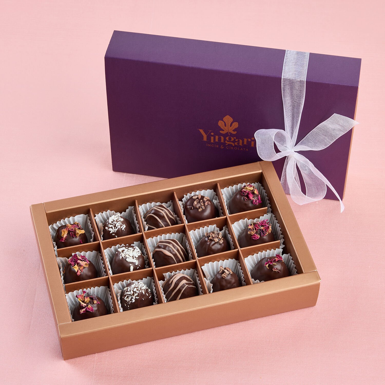 Bitter  Çikolatalı  Dolgulu Hurma 15 Adet